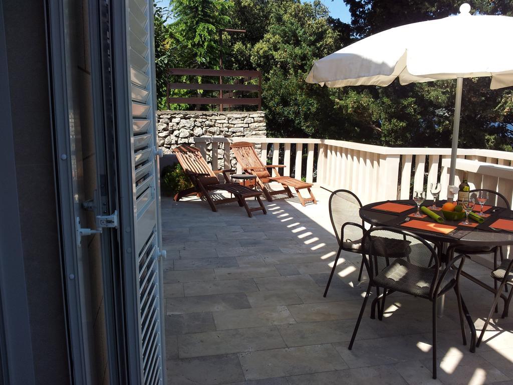 Villa Jade Apartments Front Row Sea View - Walk To Korcula Old Town Medvinjak 外观 照片