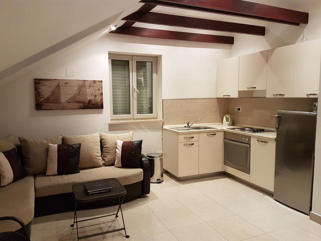 Villa Jade Apartments Front Row Sea View - Walk To Korcula Old Town Medvinjak 外观 照片
