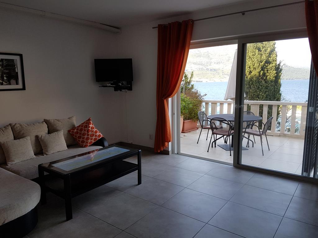 Villa Jade Apartments Front Row Sea View - Walk To Korcula Old Town Medvinjak 外观 照片