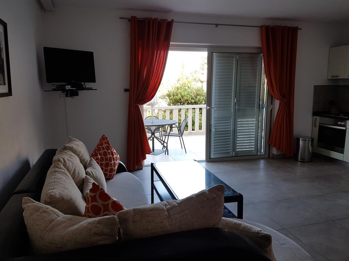 Villa Jade Apartments Front Row Sea View - Walk To Korcula Old Town Medvinjak 外观 照片