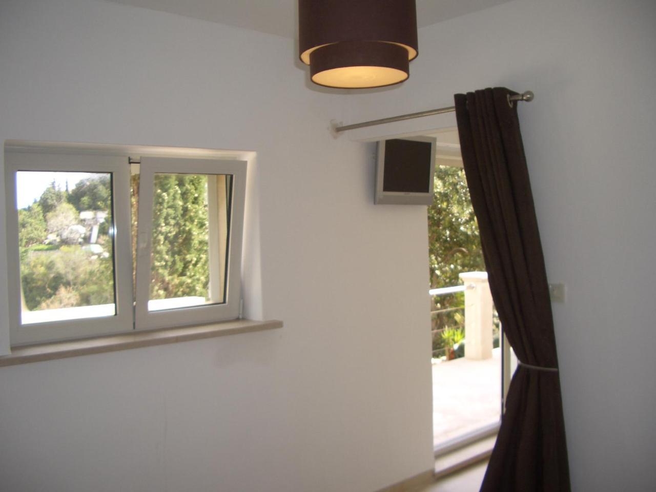 Villa Jade Apartments Front Row Sea View - Walk To Korcula Old Town Medvinjak 外观 照片
