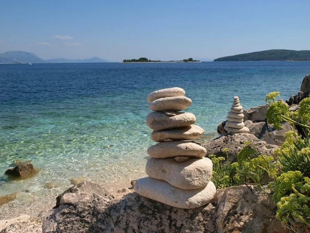 Villa Jade Apartments Front Row Sea View - Walk To Korcula Old Town Medvinjak 外观 照片